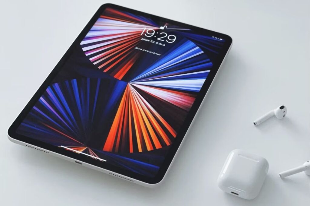 OLED iPad Pro